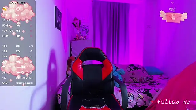 SkylerBennet online show from April 6, 2026, 1:56 am