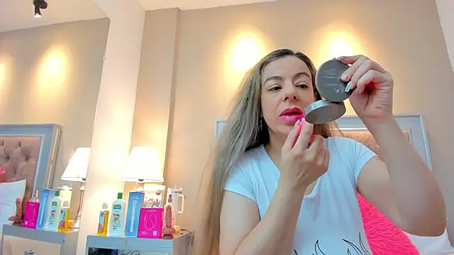 AlexaStorrm online show from November 18, 2025, 4:27 am