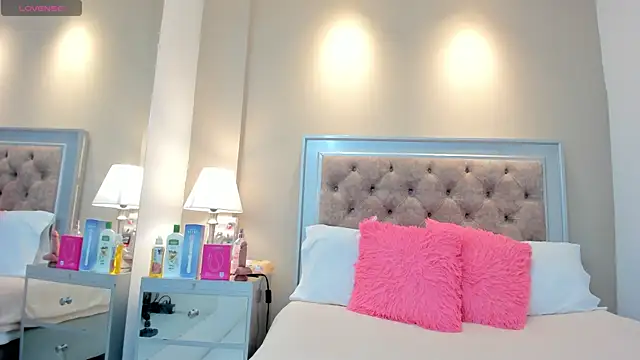 AlexaStorrm online show from October 28, 2025, 4:13 am