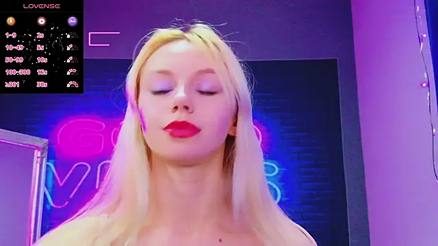 AlessiaCroft online show from March 14, 2026, 5:02 am