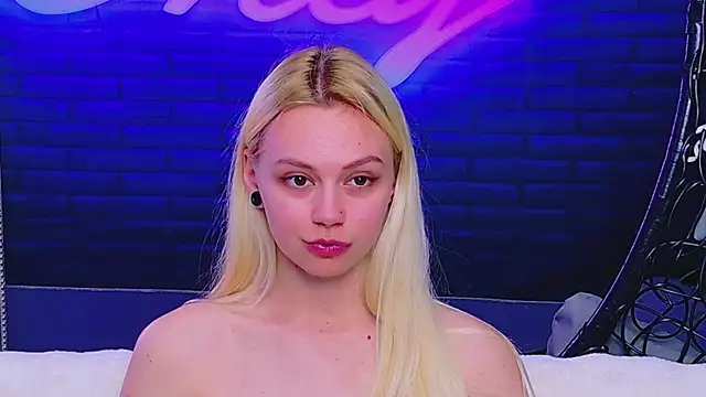 AlessiaCroft online show from May 22, 2026, 6:22 am