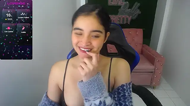 clementine t online show from October 13, 2025, 12:29 pm