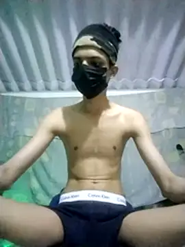 HannanKhan25 online show from March 3, 2026, 7:10 pm