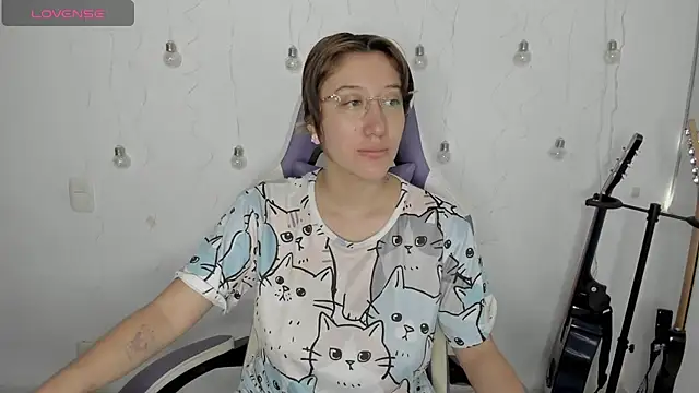 Lissa Kim1 online show from February 23, 2026, 1:12 pm