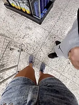 fuck couple69 online show from November 12, 2025, 4:44 pm