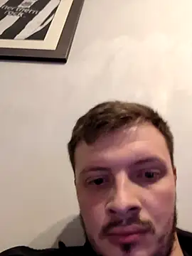 Snapshot of Ryanbigcock3194 chatting on October 6, 2025, 10:10 pm Ryanbigcock3194 online show from October 6, 2025, 10:10 pm