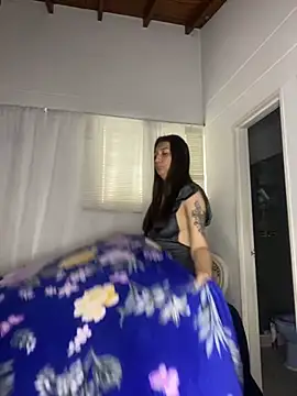 Mia  Gray online show from November 29, 2025, 5:46 pm