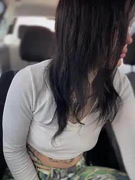 MeekyRich online show from October 22, 2025, 3:28 am