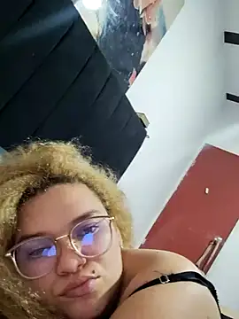 Monserratalexa online show from March 5, 2026, 6:32 am