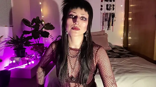 Snapshot of ELENA_UMBRA chatting on April 4, 2026, 2:40 am ELENA UMBRA online show from April 4, 2026, 2:40 am