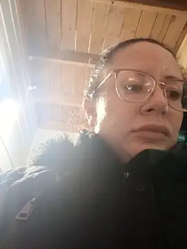 kinkikatie69 online show from November 29, 2025, 3:39 am