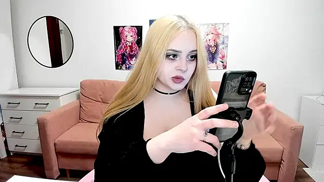 mistress lain online show from April 8, 2026, 8:32 pm