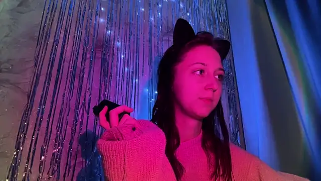 Snapshot of YourTemptation_ chatting on December 17, 2025, 3:06 pm YourTemptation online show from December 17, 2025, 3:06 pm