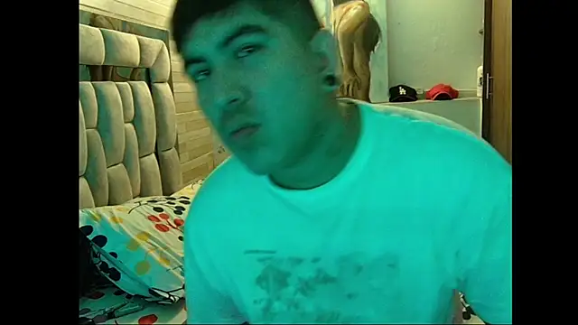 Snapshot of SmithBrigerton chatting on December 4, 2025, 5:06 am SmithBrigerton online show from December 4, 2025, 5:06 am