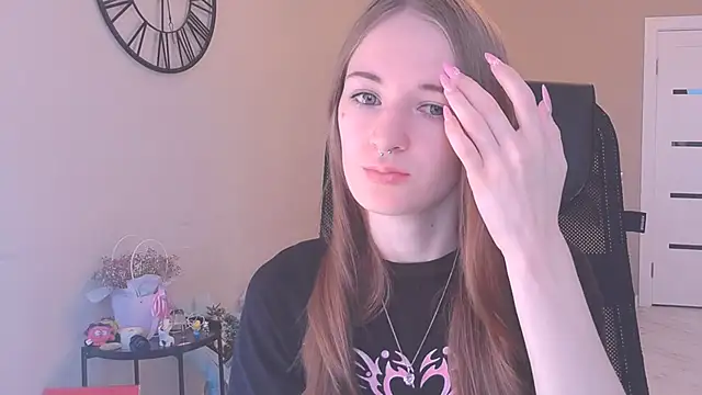 KateKayer online show from September 13, 2025, 8:36 am