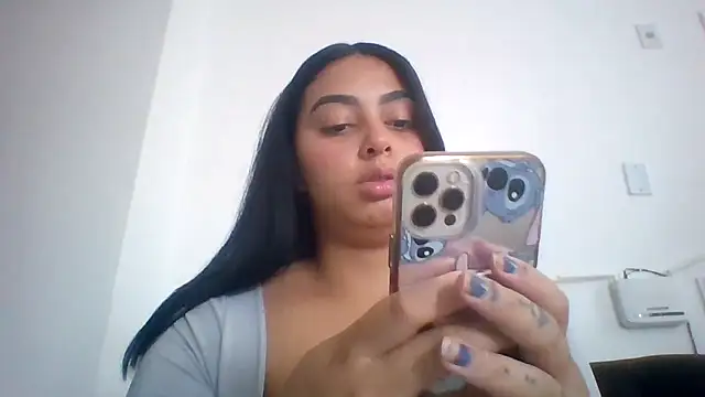 querida777 online show from November 4, 2025, 5:06 pm