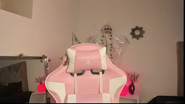 Paprika  online show from October 21, 2025, 6:29 pm