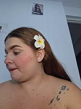 Snapshot of valentina-diiaz chatting on March 3, 2026, 1:23 am valentina-diiaz online show from March 3, 2026, 1:23 am