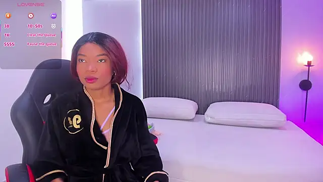 Snapshot of ciara_blake chatting on October 9, 2025, 7:36 pm ciara blake online show from October 9, 2025, 7:36 pm