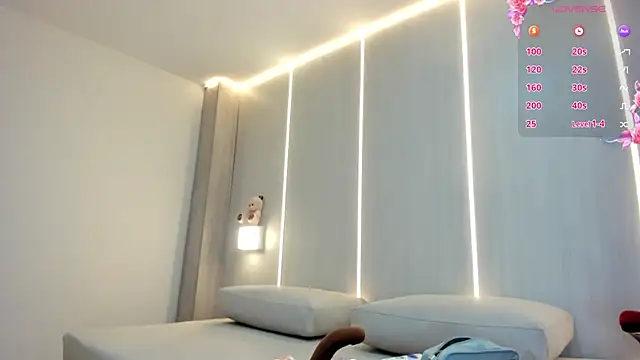 Snapshot of ciara_blake chatting on September 20, 2025, 12:10 pm ciara blake online show from September 20, 2025, 12:10 pm