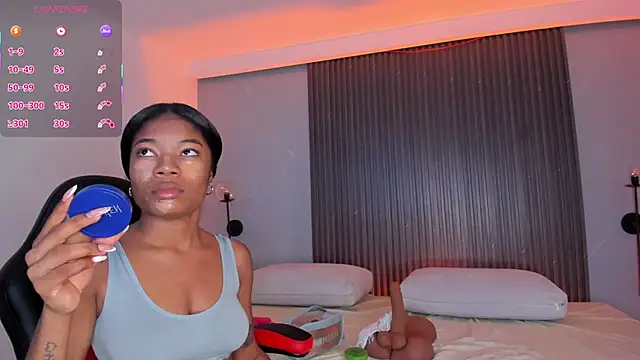 Snapshot of ciara_blake chatting on October 25, 2025, 7:36 pm ciara blake online show from October 25, 2025, 7:36 pm