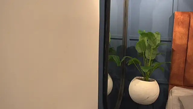 Susan wall online show from March 27, 2026, 1:23 pm