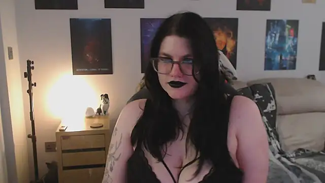 GothSuccubusBabe online show from October 15, 2025, 11:02 pm
