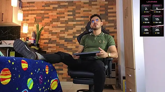 samuelcoopeer online show from April 14, 2026, 2:44 pm