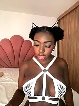 Snapshot of alissradiante1 chatting on November 6, 2025, 1:20 am alissradiante1 online show from November 6, 2025, 1:20 am