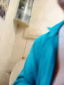 JessicaItalia online show from October 15, 2025, 9:50 am