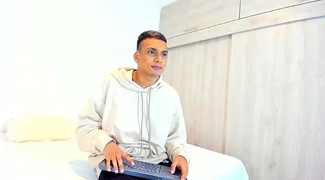 LUCIFER BIG0501 online show from March 22, 2025, 3:09 am