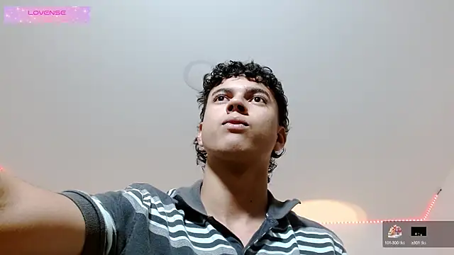 Santy Stump online show from October 13, 2025, 9:16 pm