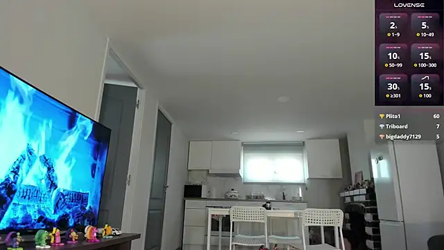 Snapshot of sarahminage_ chatting on July 18, 2026, 12:14 pm sarahminage online show from July 18, 2026, 12:14 pm