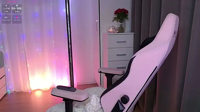 SabrinaRosed online show from November 5, 2025, 3:48 pm