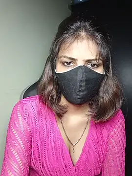 Isha Sax online show from October 28, 2025, 8:24 am