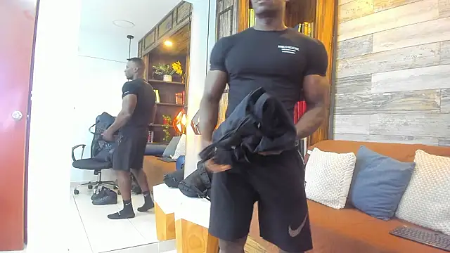 Snapshot of MarcusBlack_ chatting on February 7, 2026, 1:41 pm MarcusBlack online show from February 7, 2026, 1:41 pm