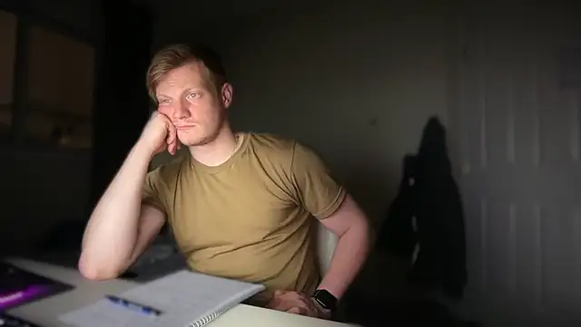 lustylyndon online show from March 25, 2026, 5:18 am