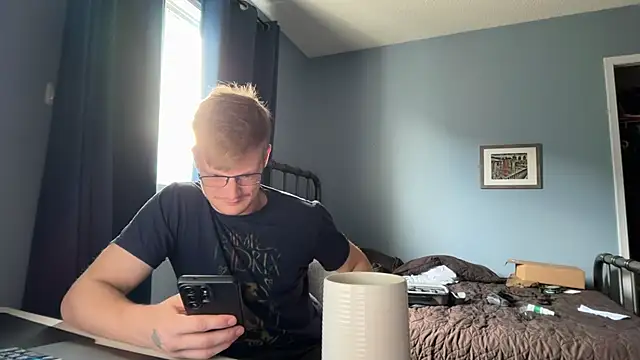 lustylyndon online show from July 8, 2026, 5:13 pm
