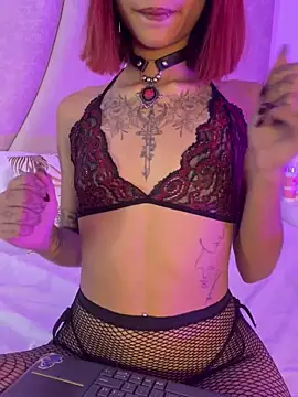 Snapshot of AnnahiBaker chatting on February 4, 2026, 12:05 am AnnahiBaker online show from February 4, 2026, 12:05 am