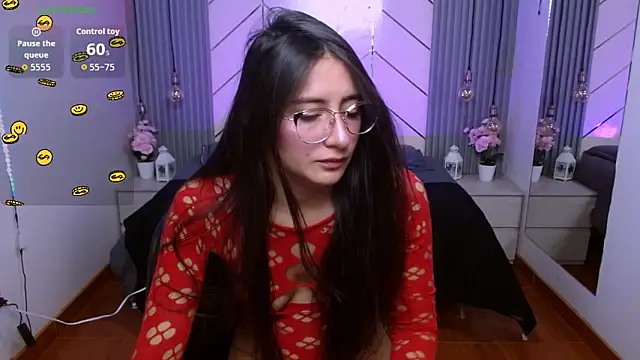 alesiamoore online show from March 20, 2026, 2:18 pm