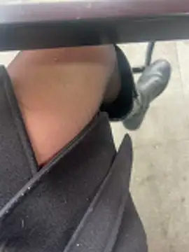 xiaoyuan01 online show from February 27, 2026, 2:45 am