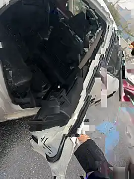 xiaoyuan01 online show from October 14, 2025, 1:39 am