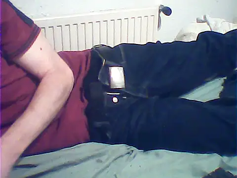 Snapshot of rimbaud77 chatting on October 10, 2025, 5:36 pm rimbaud77 online show from October 10, 2025, 5:36 pm