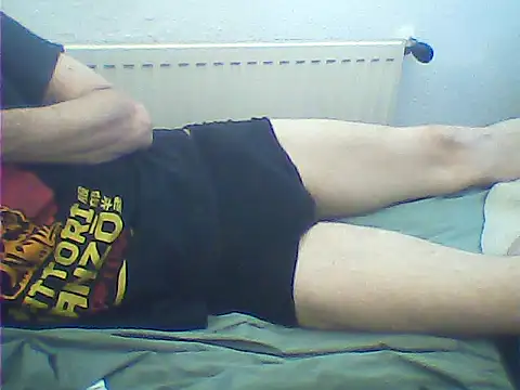 Snapshot of rimbaud77 chatting on September 12, 2025, 1:33 pm rimbaud77 online show from September 12, 2025, 1:33 pm