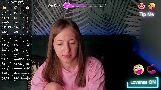 Snapshot of ChristyCrayme chatting on June 27, 2026, 10:16 pm ChristyCrayme online show from June 27, 2026, 10:16 pm