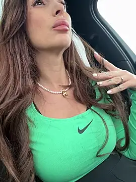 Snapshot of LunaBex chatting on February 9, 2026, 10:46 am LunaBex online show from February 9, 2026, 10:46 am