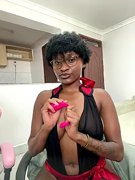 Lil-shawrie online show from November 25, 2025, 10:43 pm