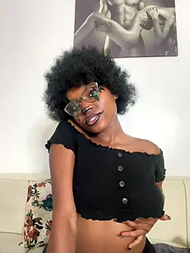 Lil-shawrie online show from October 16, 2025, 11:51 am