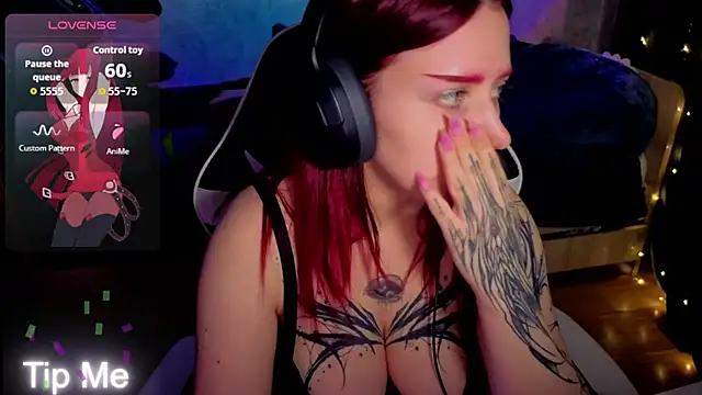 Mini Lady1 online show from April 11, 2026, 4:32 pm