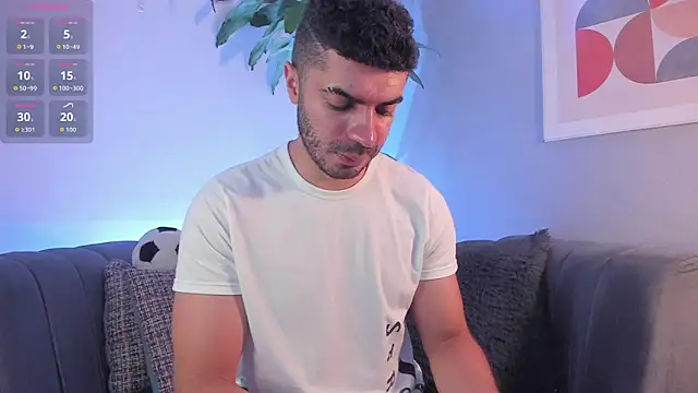 Snapshot of AxelThompson_ chatting on January 6, 2026, 10:41 am AxelThompson online show from January 6, 2026, 10:41 am